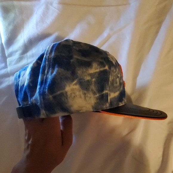 Adjustable baseball cap - Picture 4 of 5